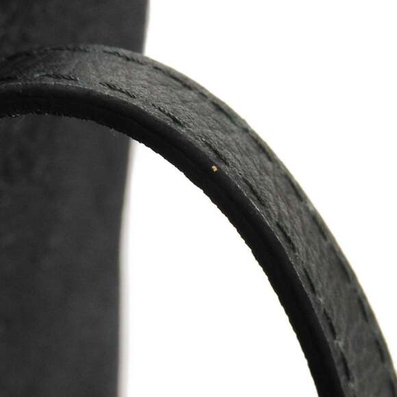 GUCCI Authentic Black Shoulder Bag - Picture 16 of 16